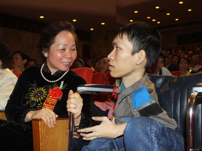 Kỷ niệm 20 năm ngày thành lập Hội Bảo trợ người tàn tật và trẻ mồ côi Việt Nam - ảnh 1